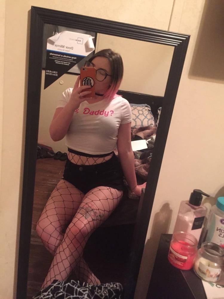 25P Great Tits Ass Legs