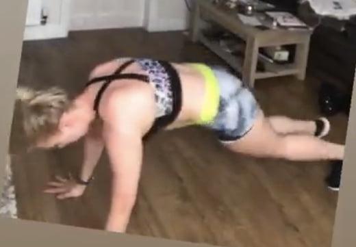 25P Fitness Freak- Nicky Ainsworth 41