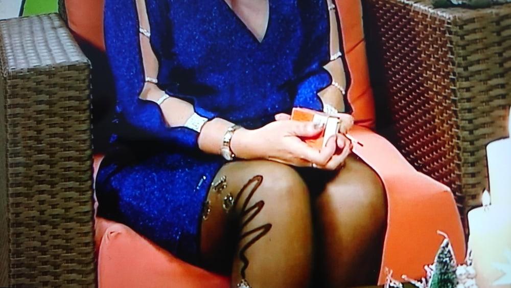 25P Hot Tv host With beautyful nylon legs and great tits.