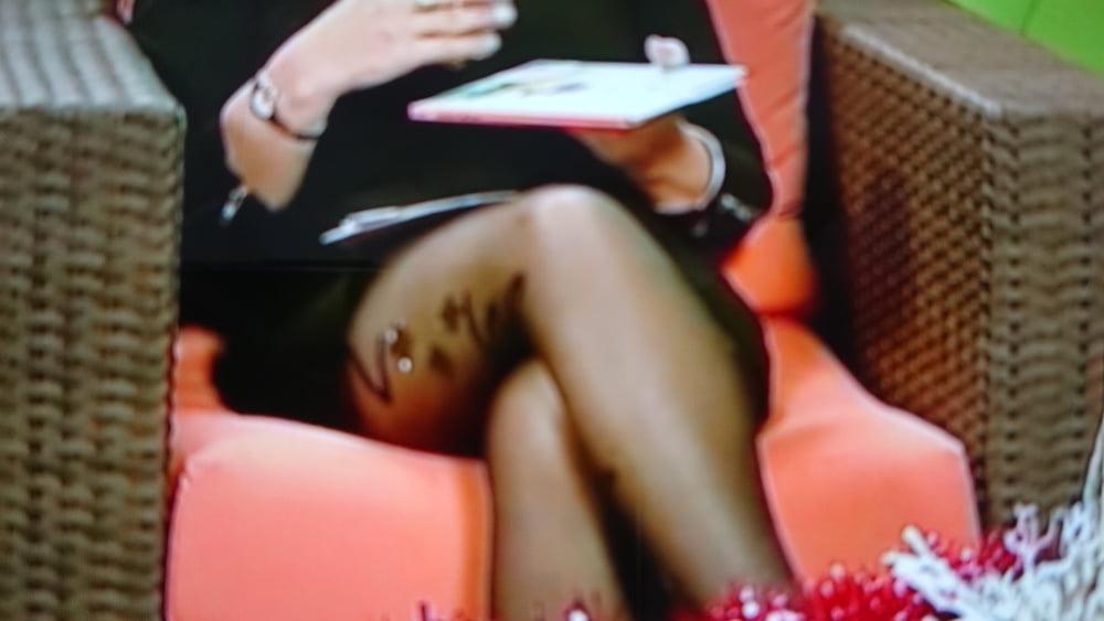25P Hot Tv host With beautyful nylon legs and great tits.