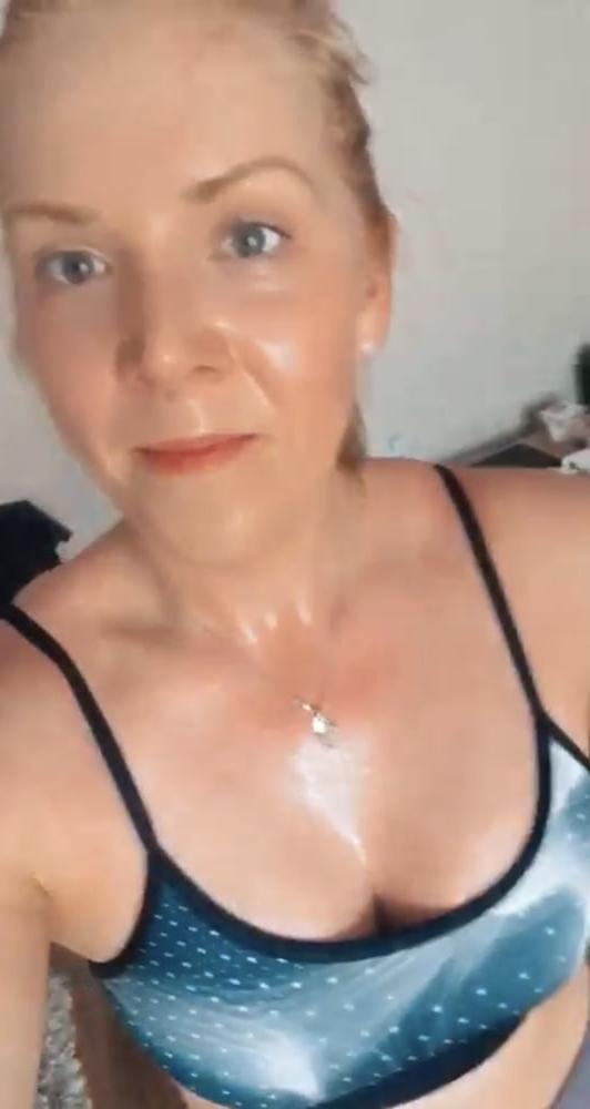 25P Fitness Freak- Nicky Ainsworth 42