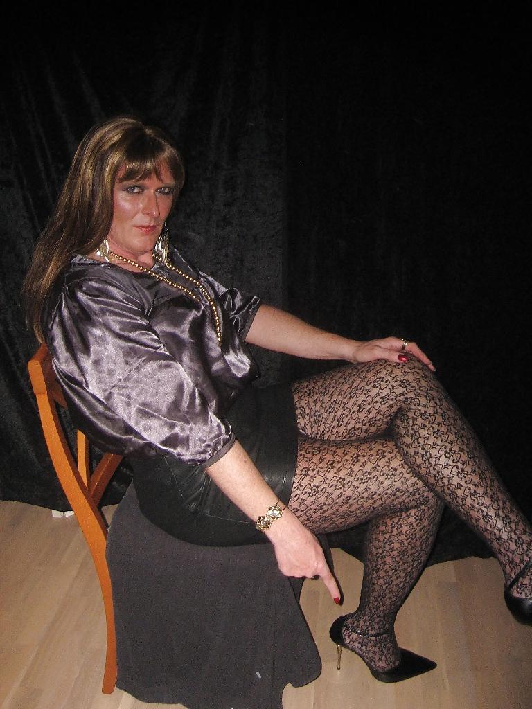 25P Satin, leather, heels and pantyhose