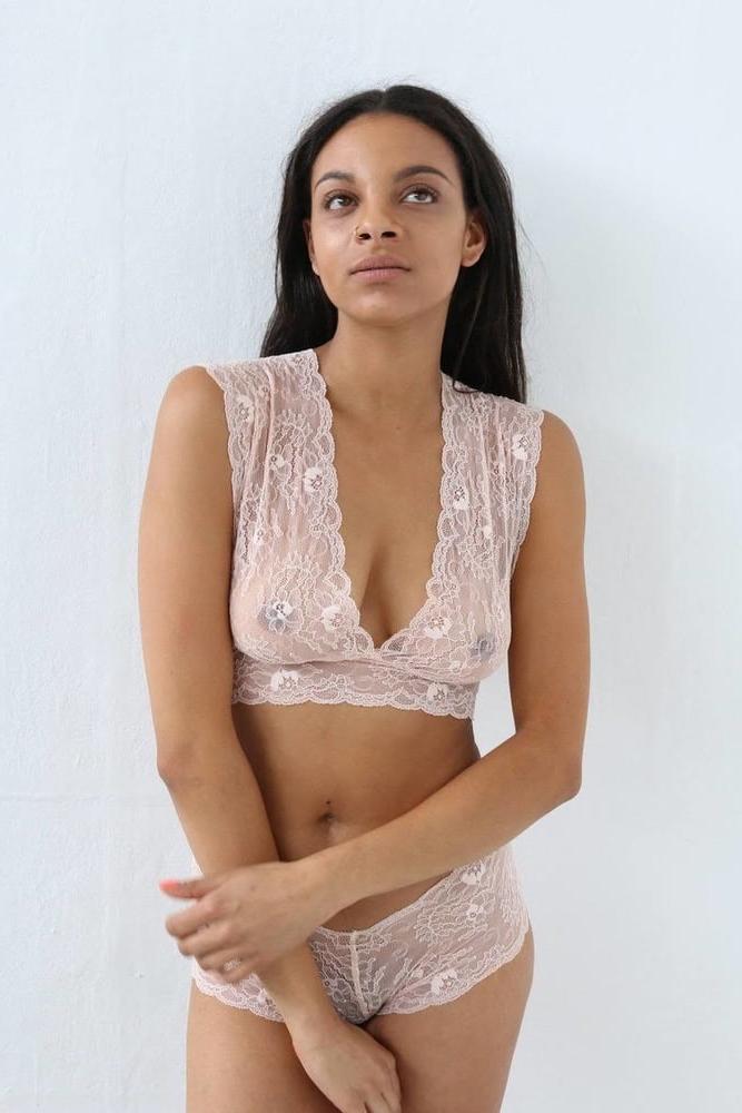 25P Etsy models see through