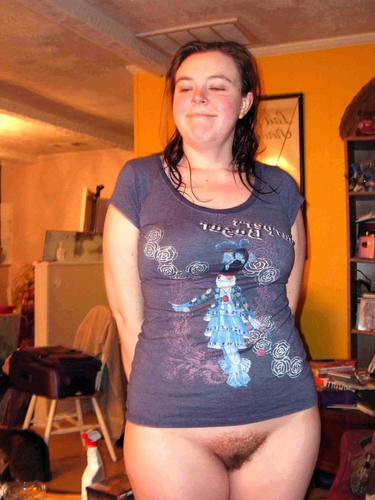 25P Bottomless Matures Ladies