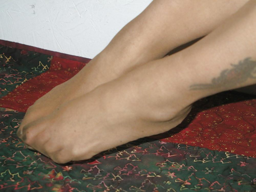 6P Nylon Stocking Upskirt