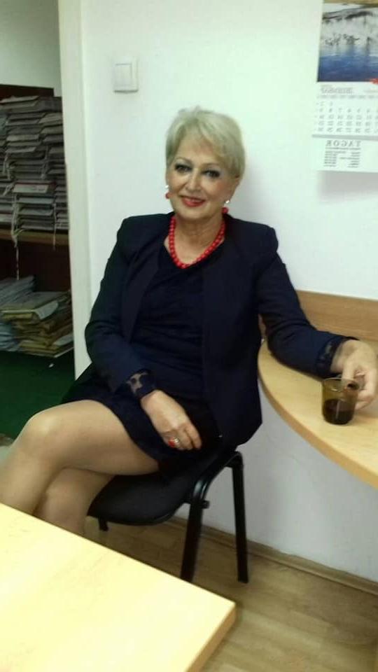12P Secretary S