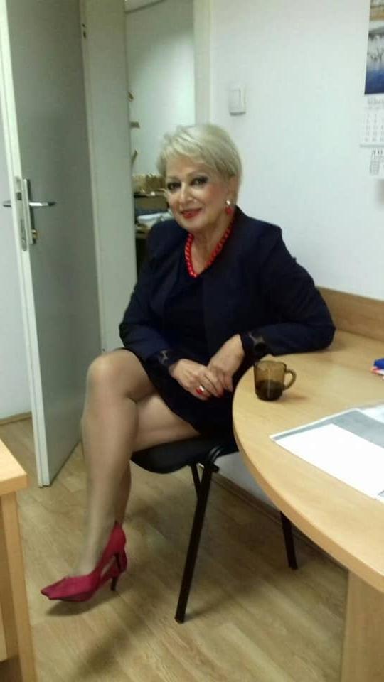 12P Secretary S