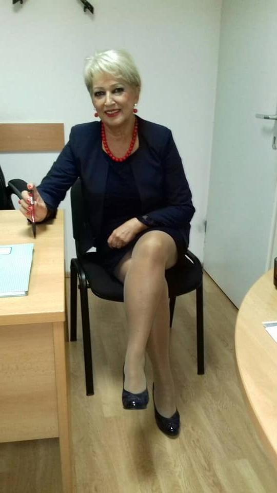 12P Secretary S
