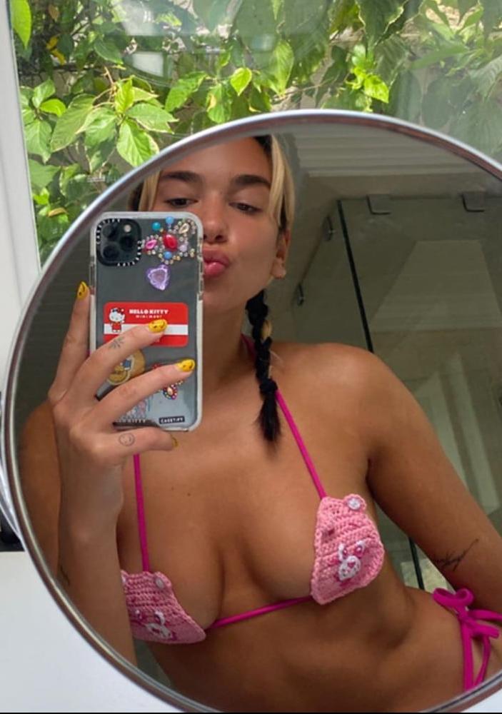 24P Dua Lips sexy legs and ass