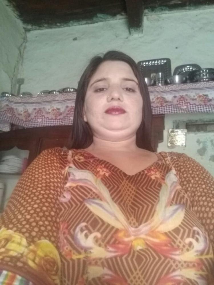 25P Punjabi aunty boobs