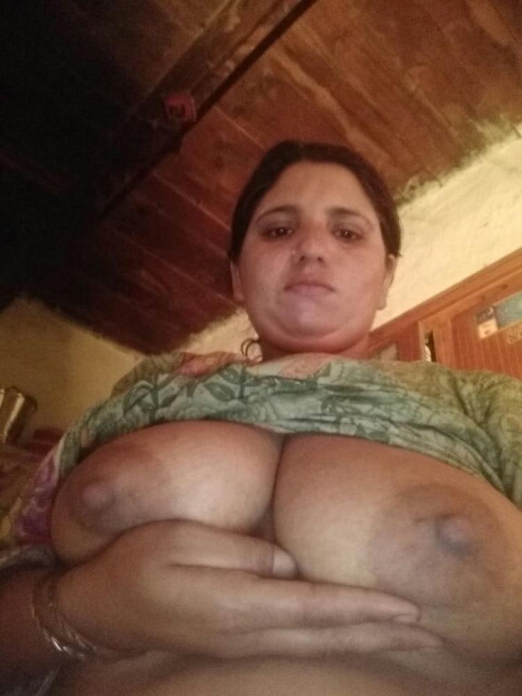 25P Punjabi aunty boobs