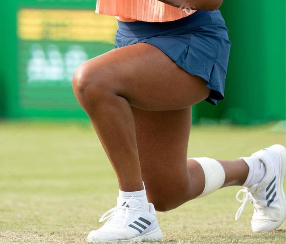 25P Naomi Osaka Delicious Legs (Sexy)