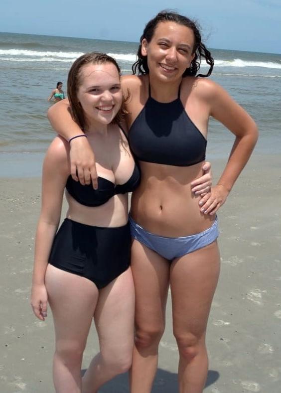 25P HOT TITS ASS LEGS