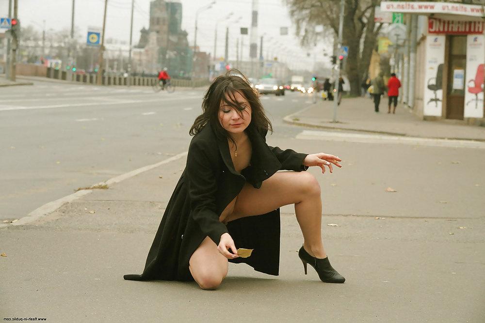 25P Public nude