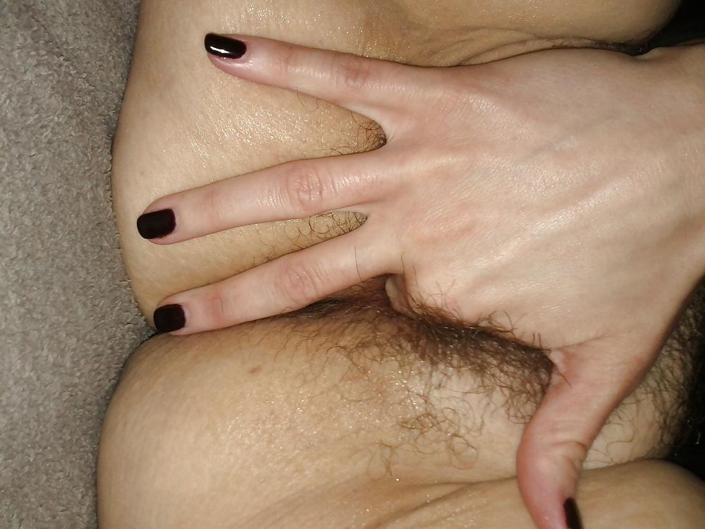 15P Phat white hairy pussy