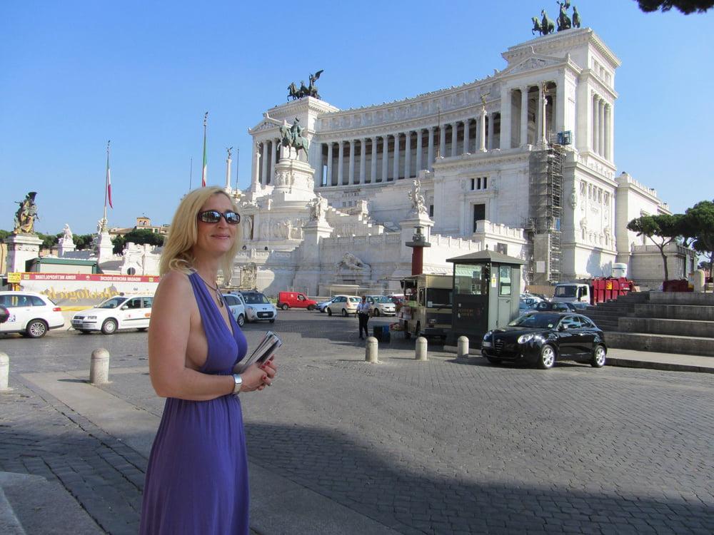 25P Milf Flashing Public Places