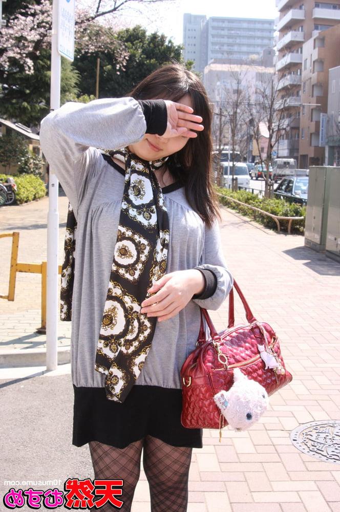 25P Japanese MILF suck and fuck