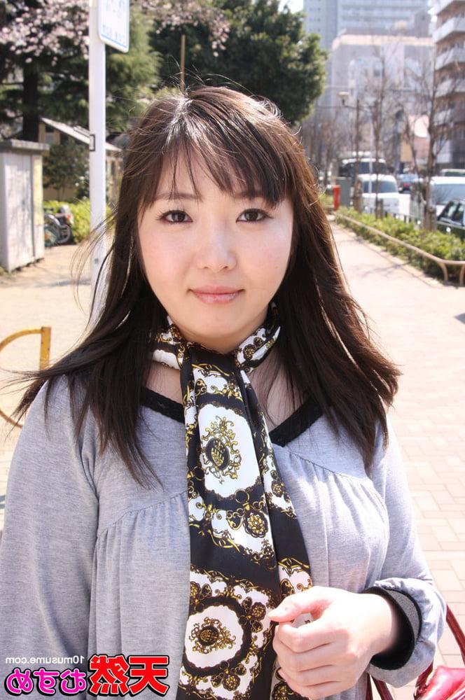 25P Japanese MILF suck and fuck