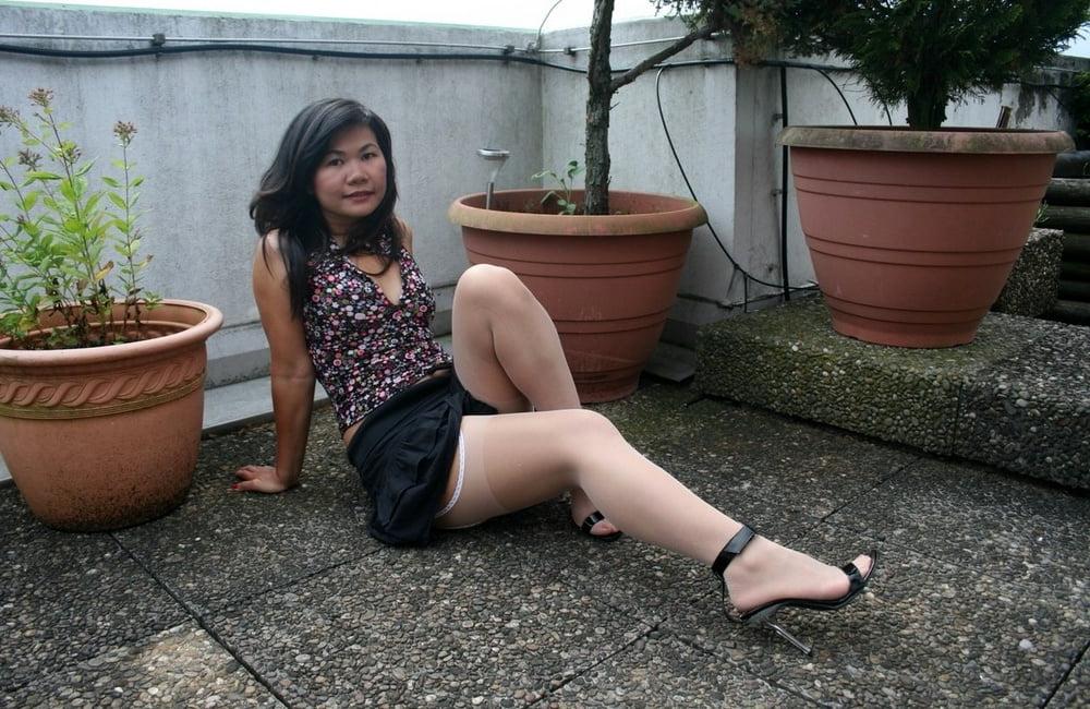 25P Swiss Chinese Wife