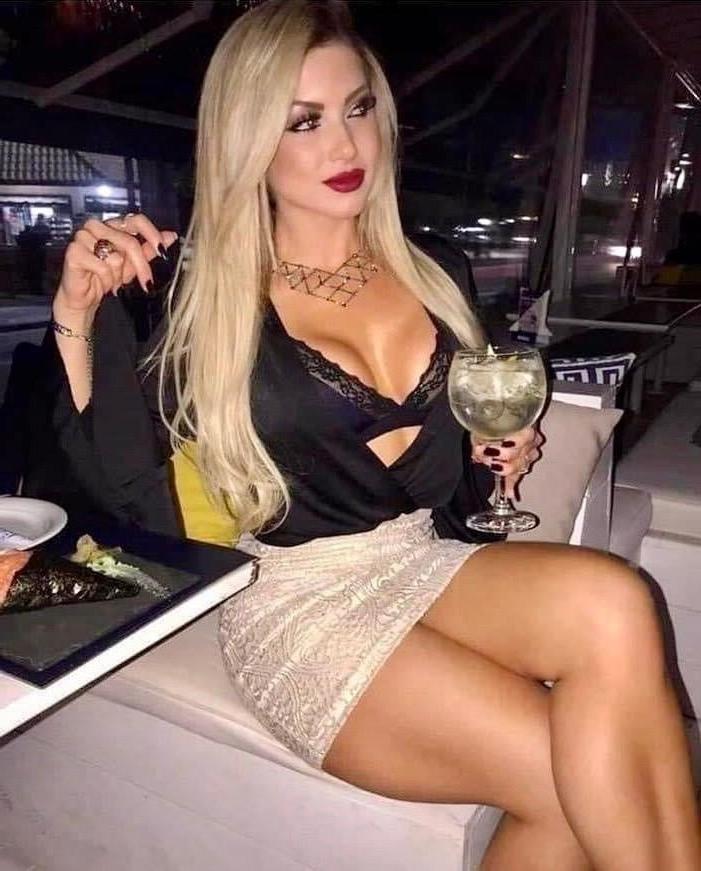 25P Sexy Crossed Legs #26