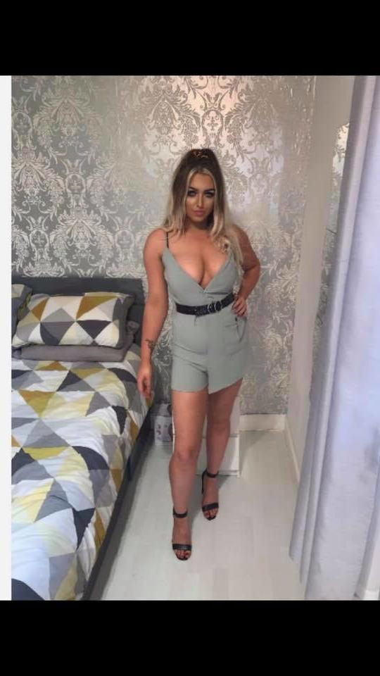 25P sexy stunning scottish babe Kelly