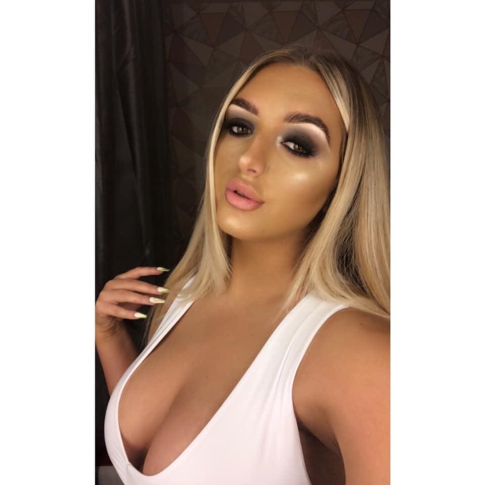 25P sexy stunning scottish babe Kelly