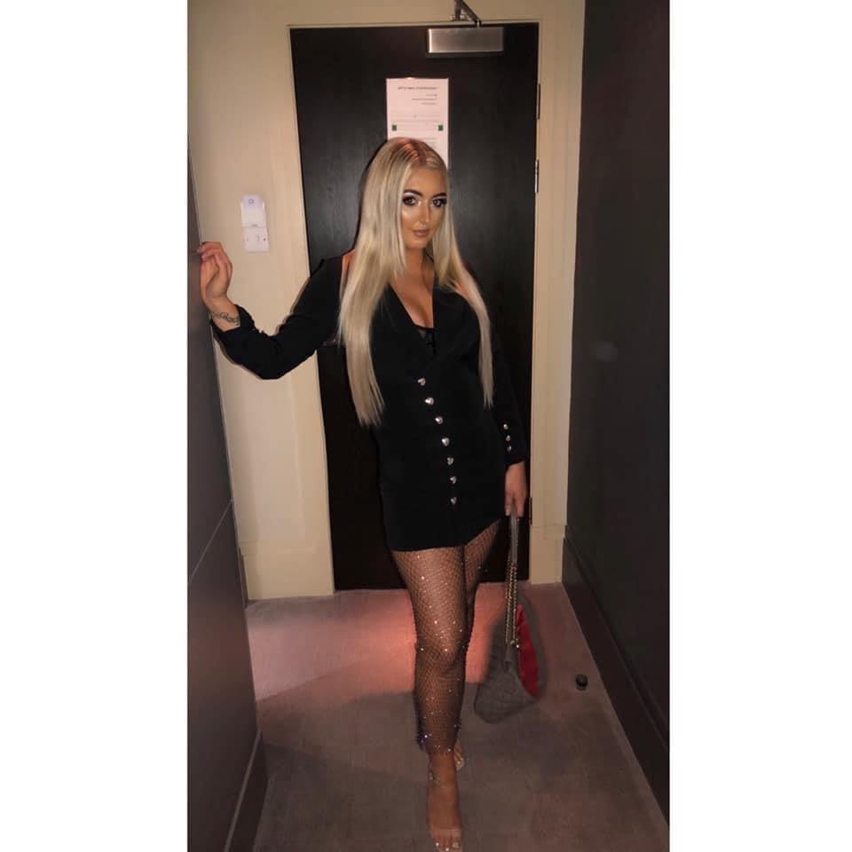 25P sexy stunning scottish babe Kelly