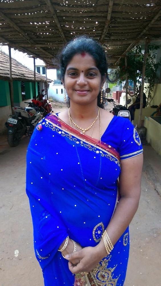 18P Tamil Hot Aunty