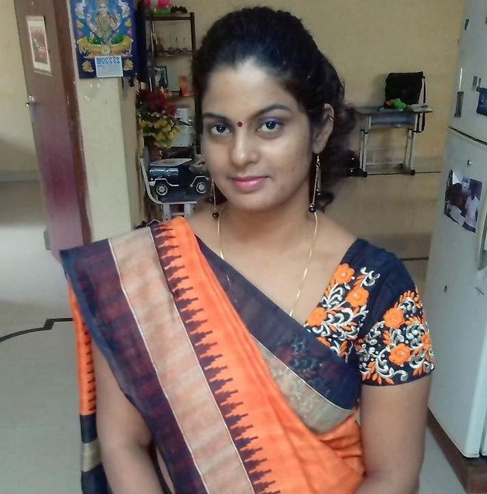 18P Tamil Hot Aunty