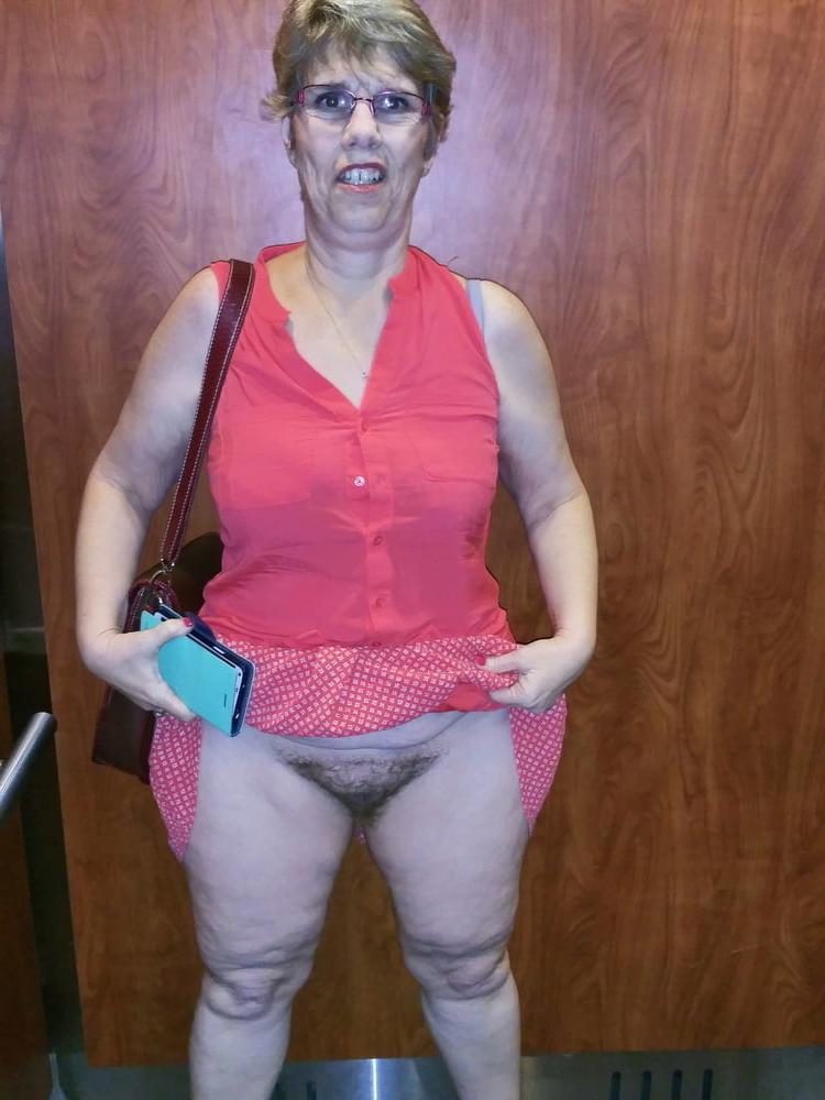 25P Amateur Sluts Public Flashing! - 200!!!