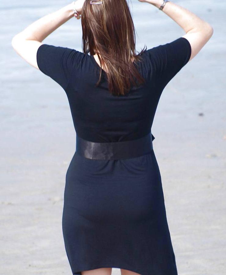25P Beach Voyeur