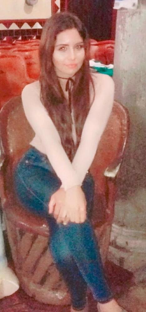 25P Sexy Crossed Legs #21