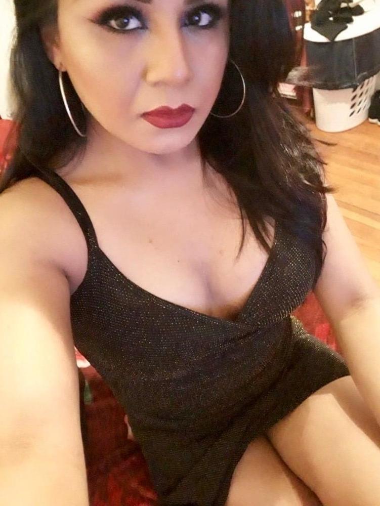 25P Sexy Crossed Legs #21