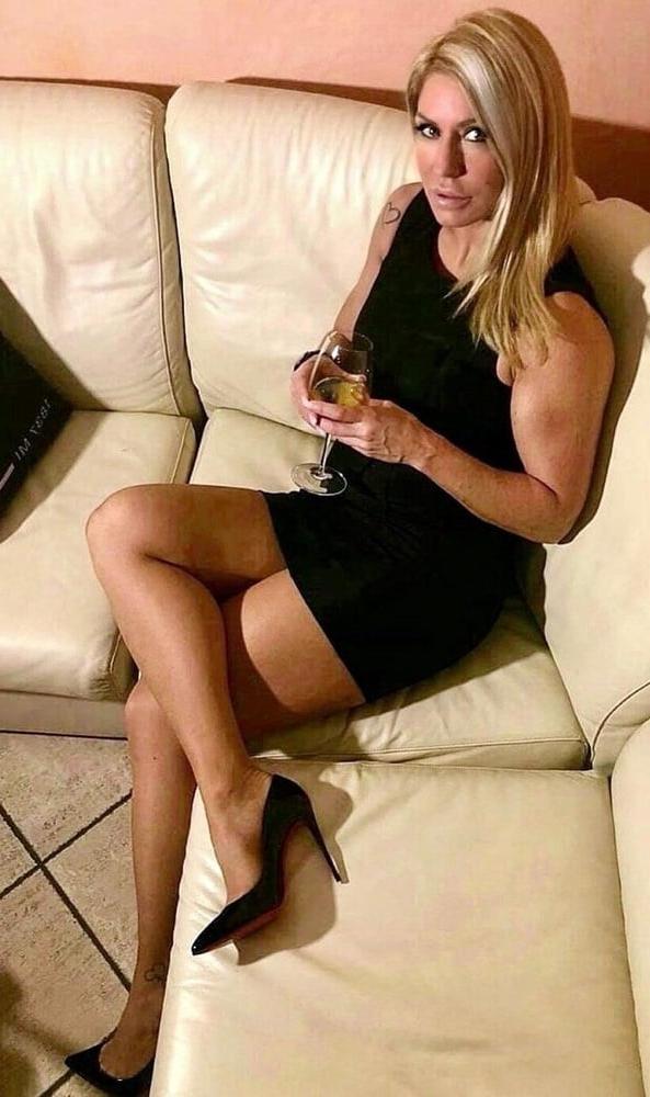 25P Sexy Crossed Legs #23