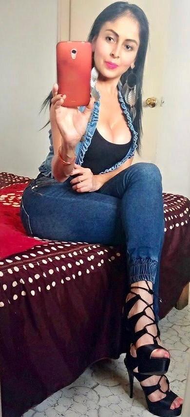 25P Sexy Crossed Legs #24