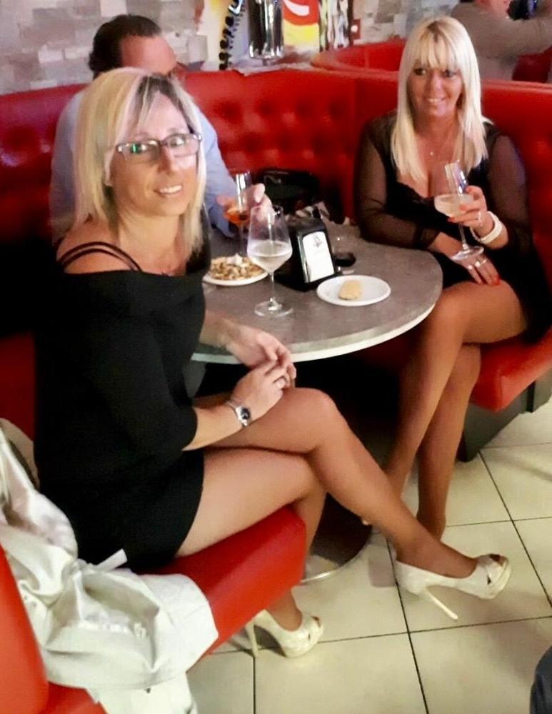 25P Sexy Crossed Legs #20