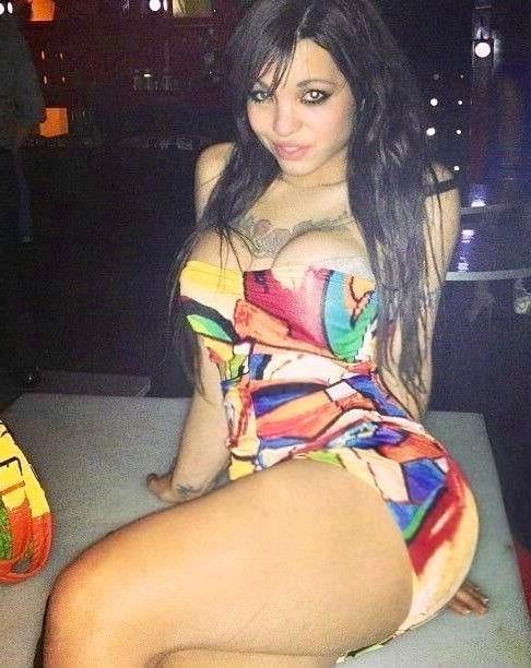 25P Sexy Crossed Legs #19