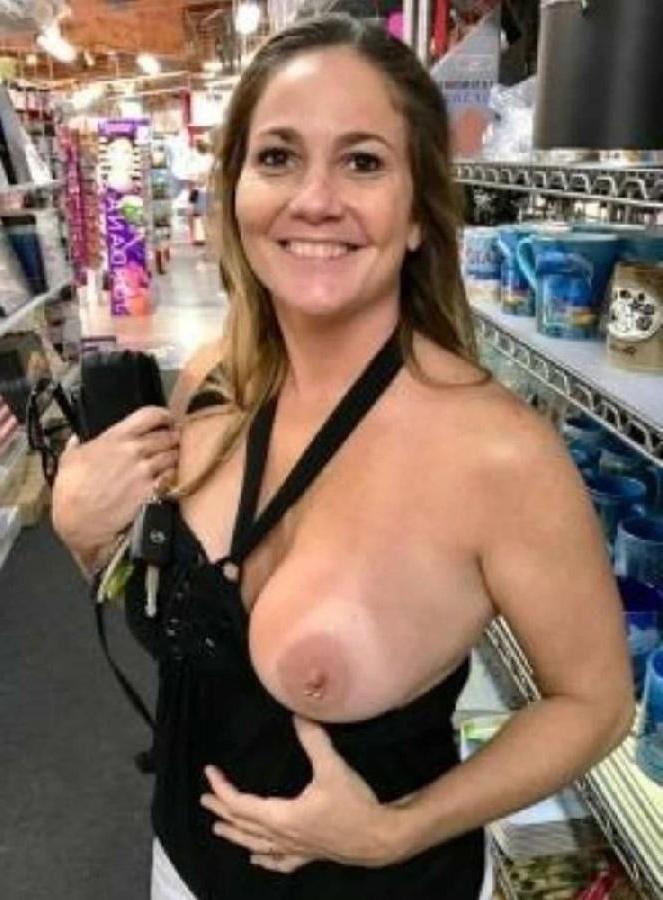 25P Attention All Flashers - Flashing in Stores 02