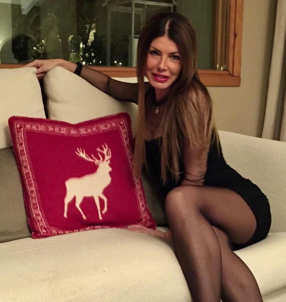 25P Sexy Crossed Legs #22
