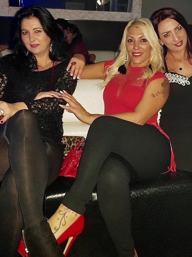 25P Sexy Crossed Legs #22