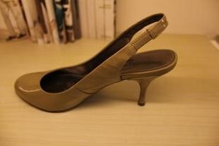 25P My wife's heels are fucked by my friends like a prostitute