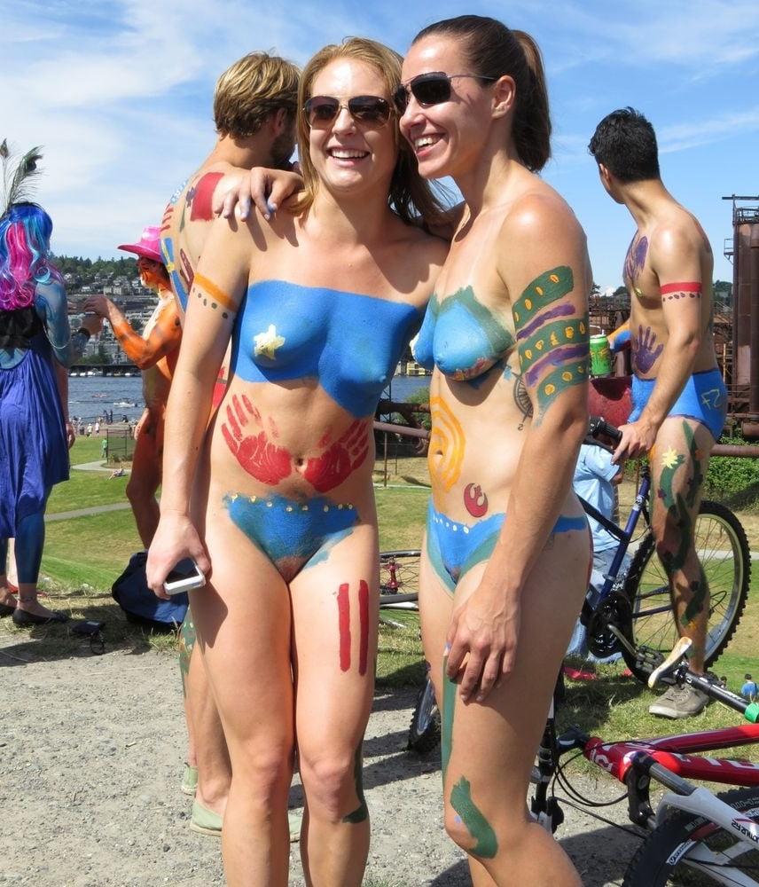 25P Multiple Young Ladies 009