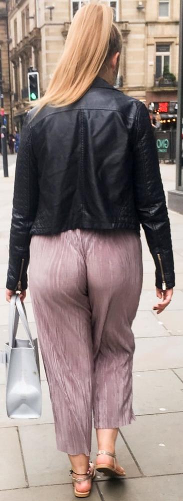 25P Thongs and transparent pants