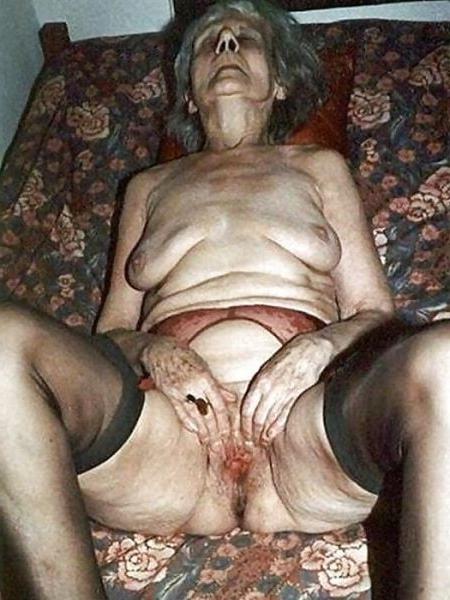25P Ich liebe diese MILF 551