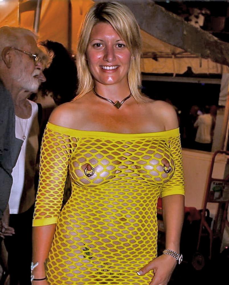 20P Wearing Just Enough #015