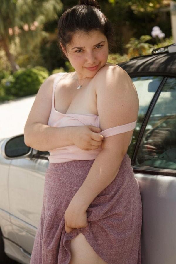 15P Bbw mix 1212 (Dressed young women)