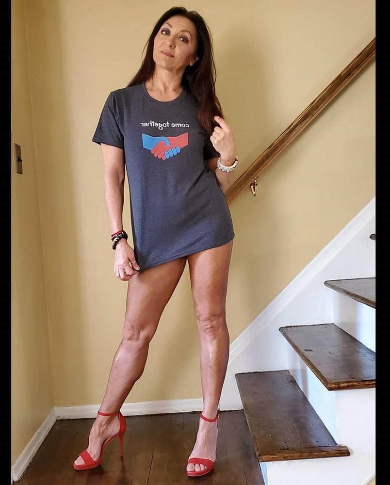 25P Tundefit  fitness mom  55 years very sexy