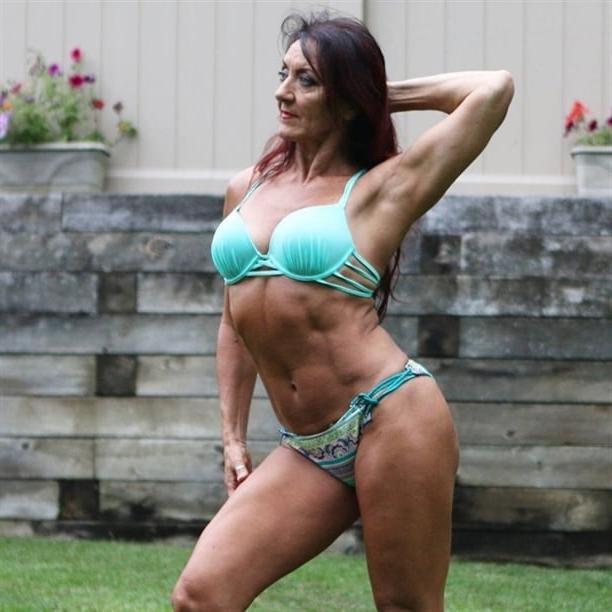 25P Tundefit  fitness mom  55 years very sexy