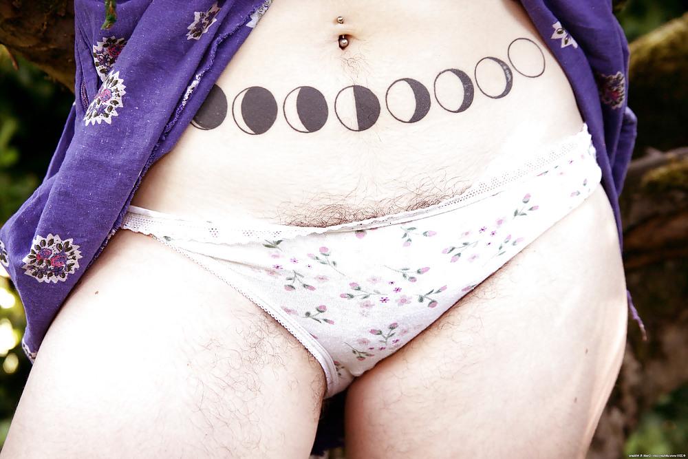 25P Hairy hippy chick 2