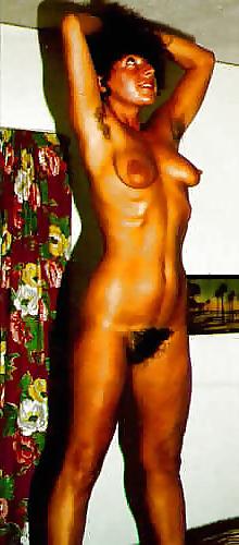25P Amateur Retro Hairy 2